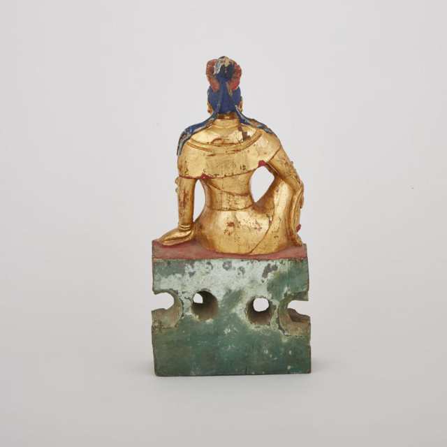 A Gilt Wood Seated Guanyin, 19th Century